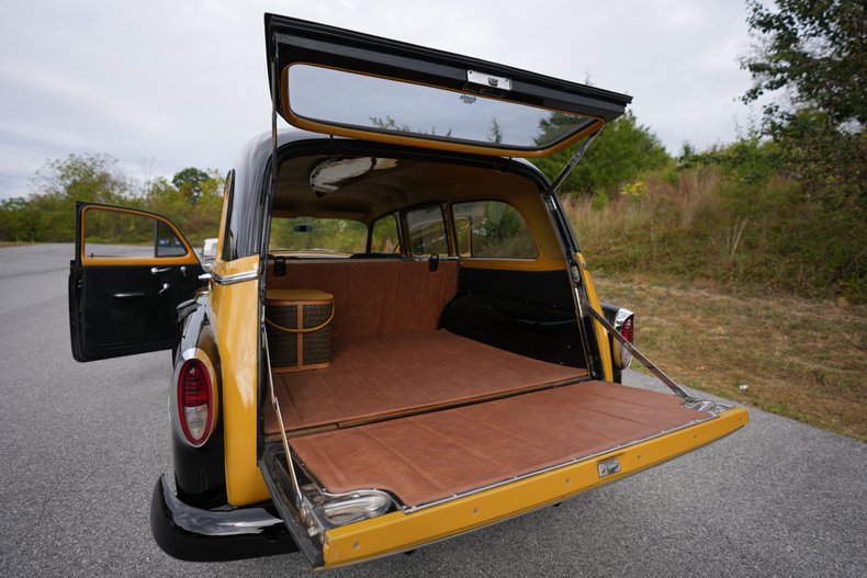 Chevrolet-Other-1954-Black-Gray-2