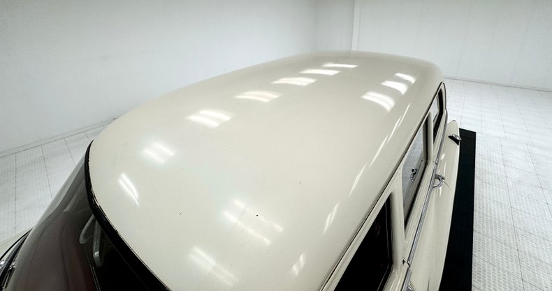 Chevrolet-Other-1954-Shoreline-Beige-Maroon-13