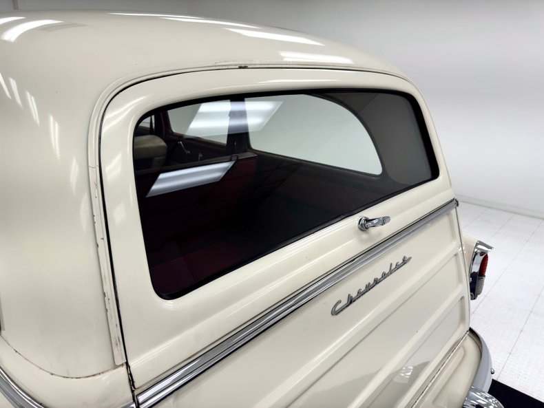 Chevrolet-Other-1954-Shoreline-Beige-Maroon-15