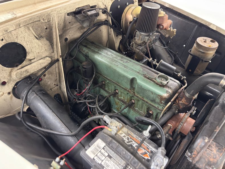 Chevrolet-Other-1954-Shoreline-Beige-Maroon-26