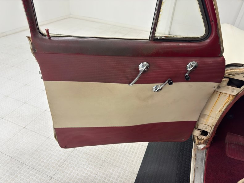 Chevrolet-Other-1954-Shoreline-Beige-Maroon-34