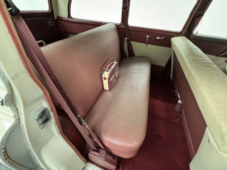 Chevrolet-Other-1954-Shoreline-Beige-Maroon-44