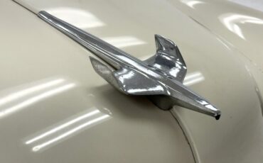 Chevrolet-Other-1954-Shoreline-Beige-Maroon-8