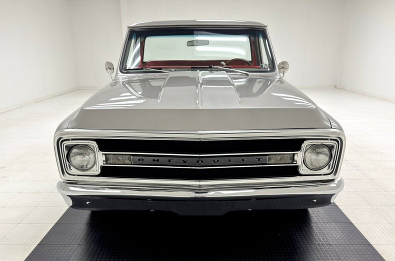 Chevrolet-Other-1969-Silver-Metallic-Red-10
