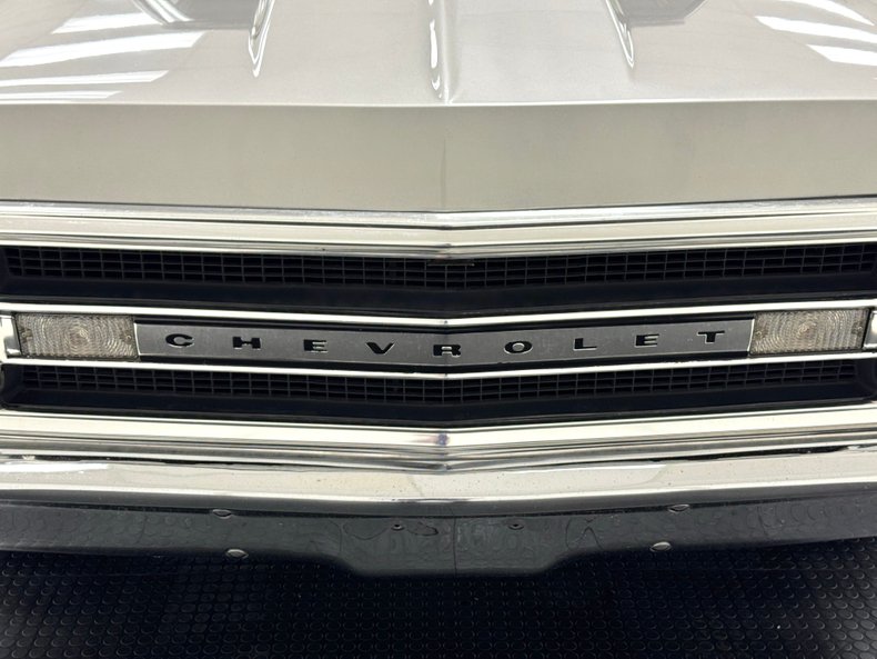 Chevrolet-Other-1969-Silver-Metallic-Red-11