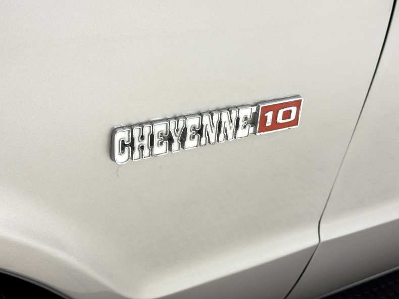 Chevrolet-Other-1969-Silver-Metallic-Red-13