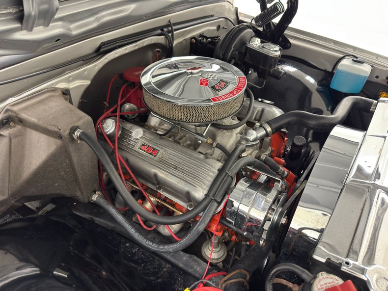 Chevrolet-Other-1969-Silver-Metallic-Red-23