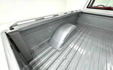 Chevrolet-Other-1969-Silver-Metallic-Red-28