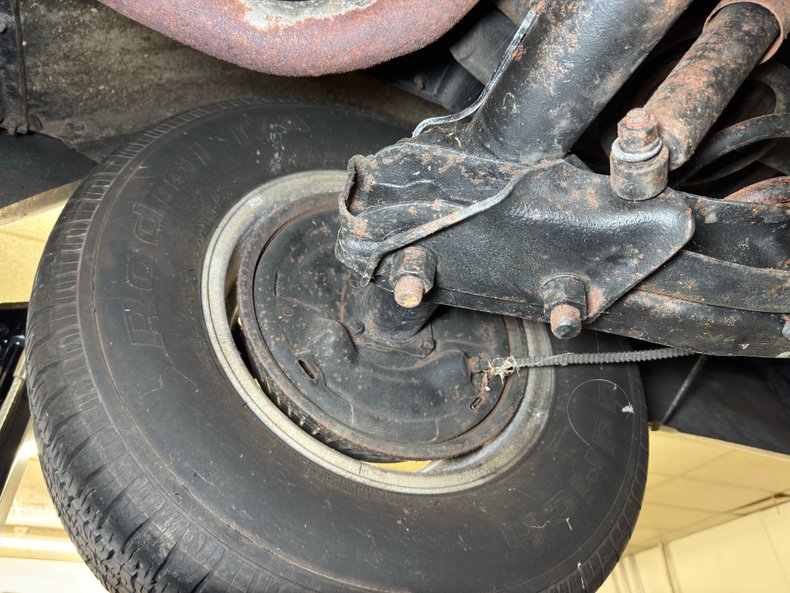 Chevrolet-Other-1969-Silver-Metallic-Red-39