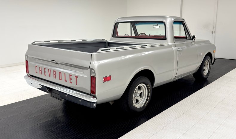 Chevrolet-Other-1969-Silver-Metallic-Red-7