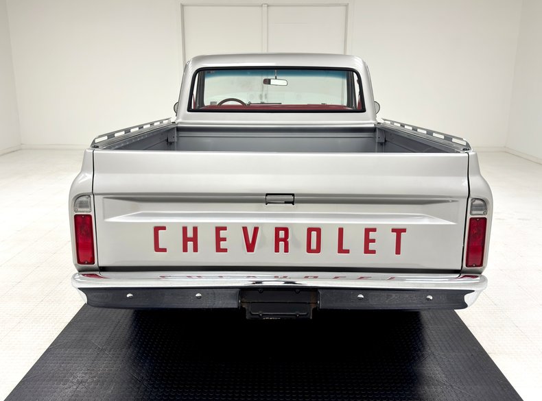 Chevrolet-Other-1969-Silver-Metallic-Red