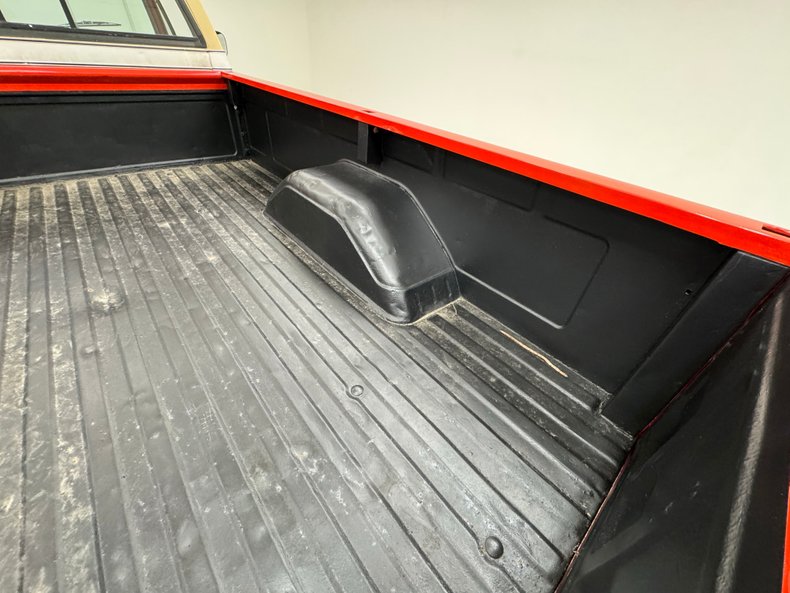 Chevrolet-Other-1973-Orange-Gray-31