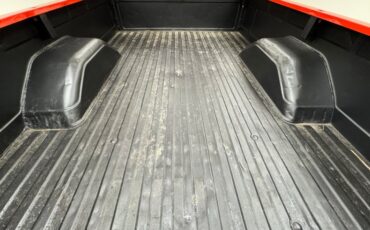 Chevrolet-Other-1973-Orange-Gray-32