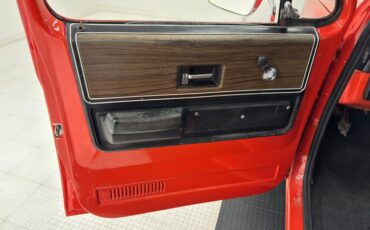 Chevrolet-Other-1973-Orange-Gray-34