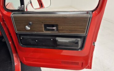 Chevrolet-Other-1973-Orange-Gray-35