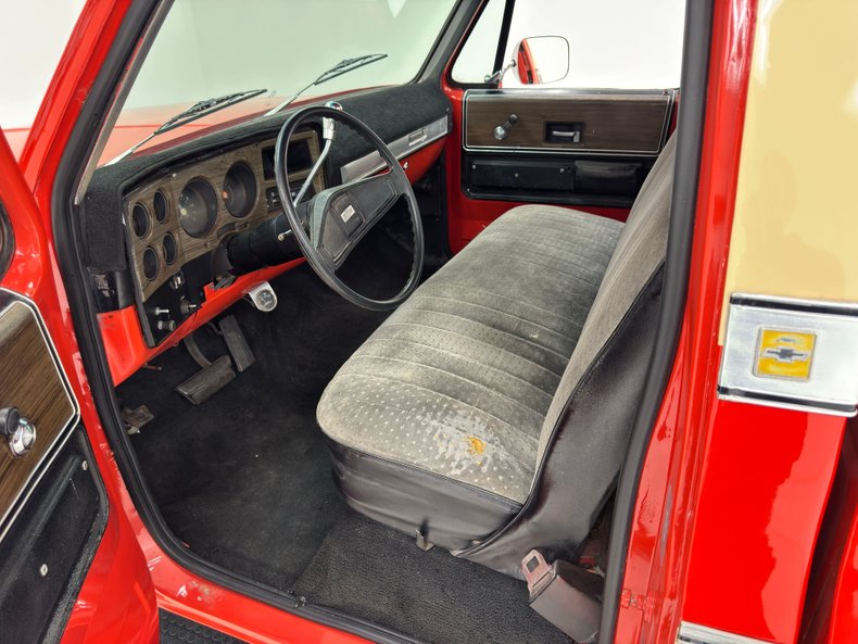 Chevrolet-Other-1973-Orange-Gray-38