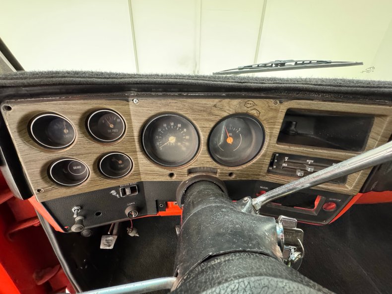 Chevrolet-Other-1973-Orange-Gray-43