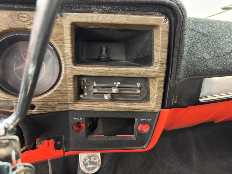 Chevrolet-Other-1973-Orange-Gray-46