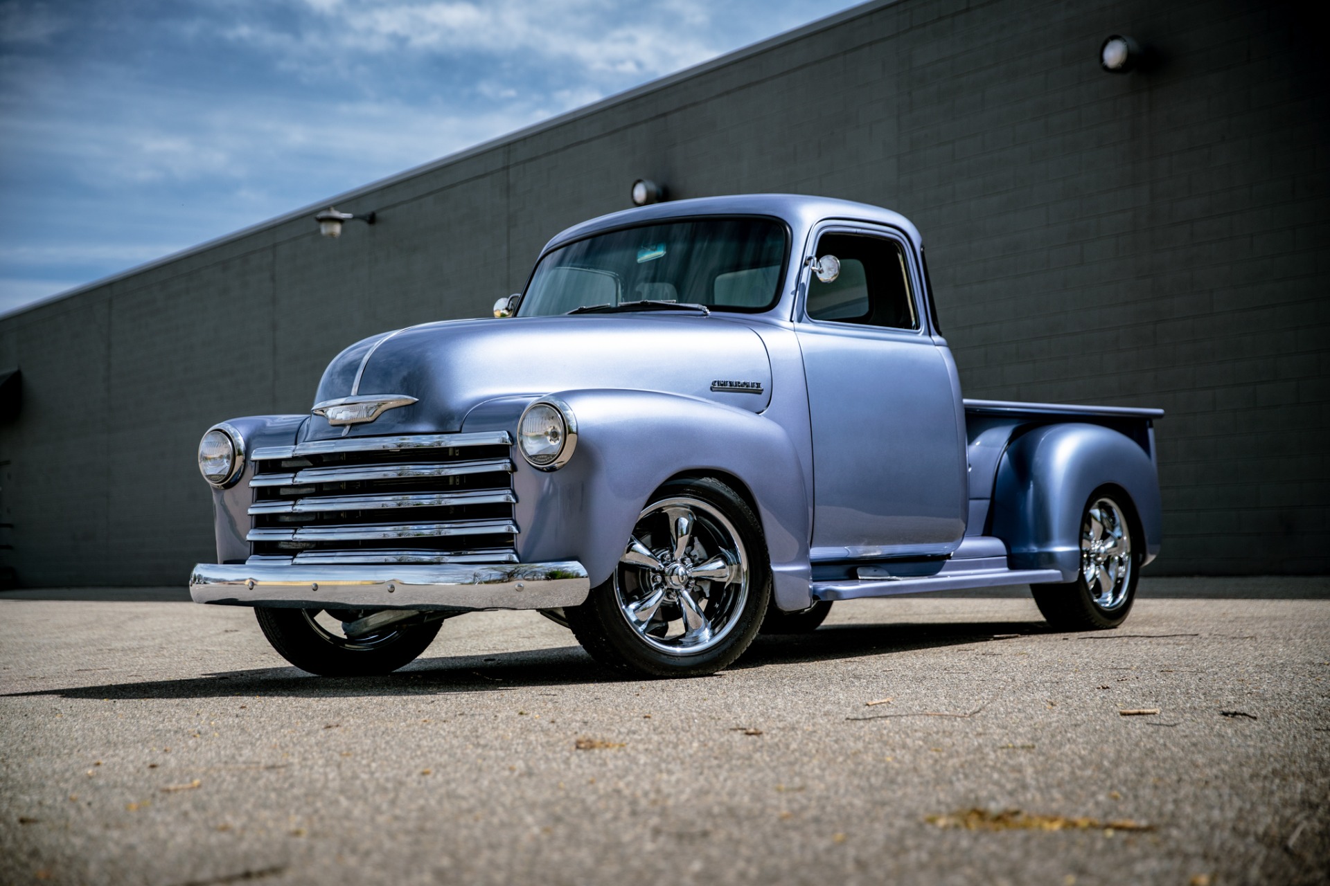 Chevrolet-Pickup-1955-Blueberry-Metallic-Gray-1