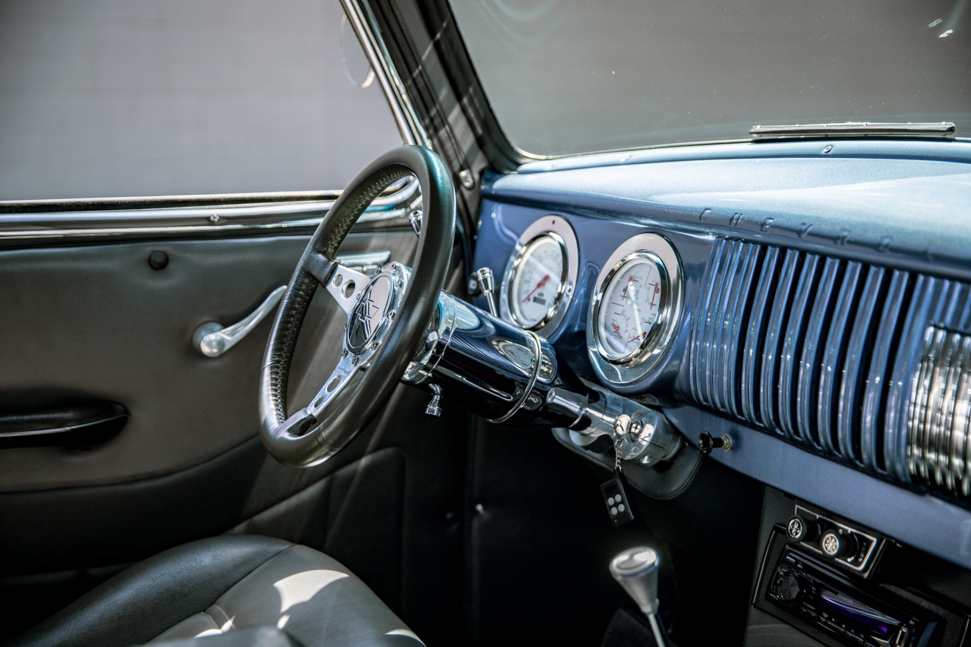 Chevrolet-Pickup-1955-Blueberry-Metallic-Gray-30