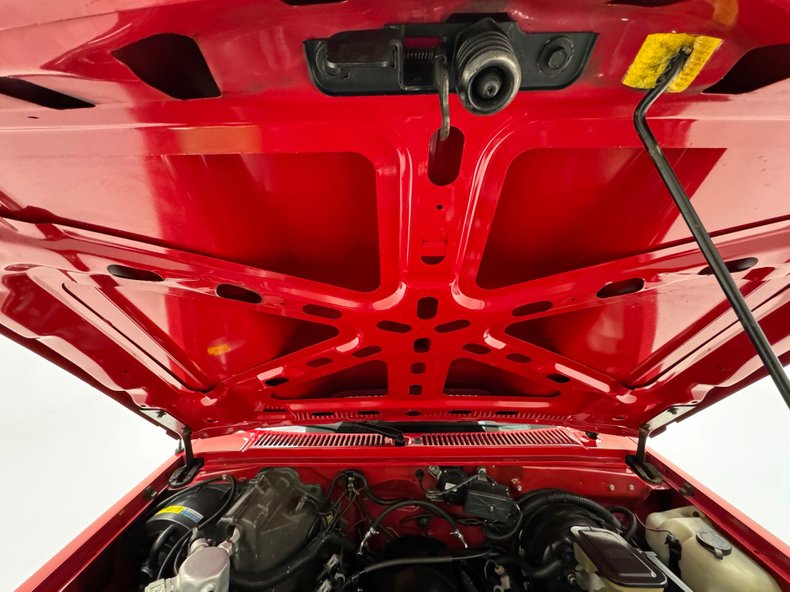 Chevrolet-S-10-1989-Bright-Red-Red-16