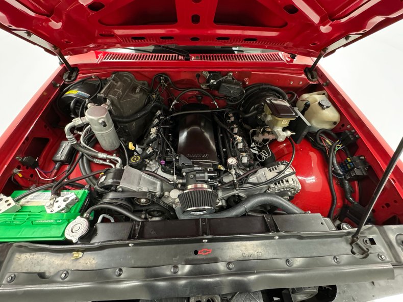 Chevrolet-S-10-1989-Bright-Red-Red-18