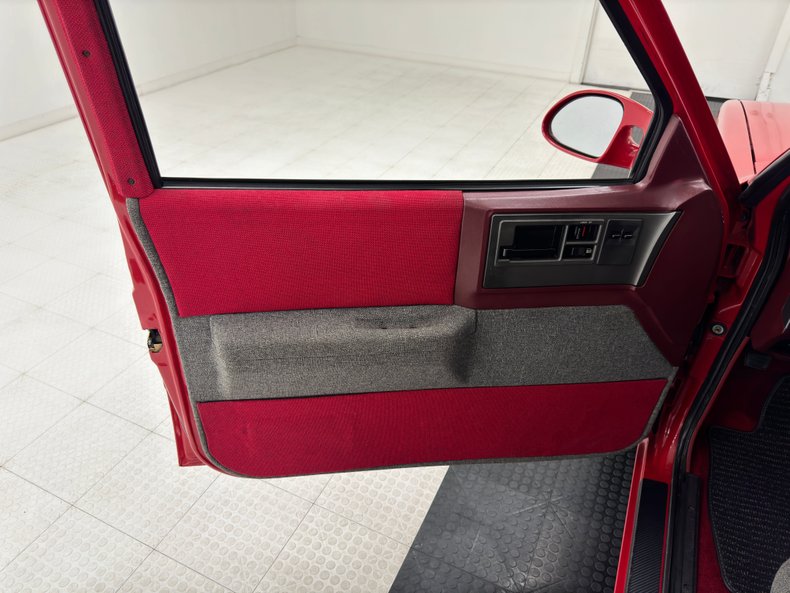 Chevrolet-S-10-1989-Bright-Red-Red-25