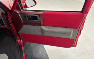 Chevrolet-S-10-1989-Bright-Red-Red-26