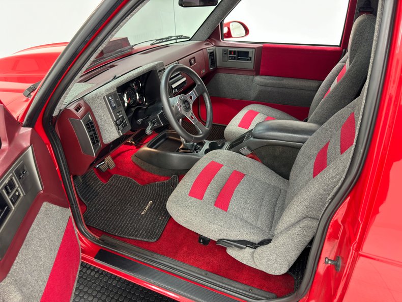 Chevrolet-S-10-1989-Bright-Red-Red-28