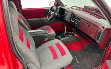Chevrolet-S-10-1989-Bright-Red-Red-31