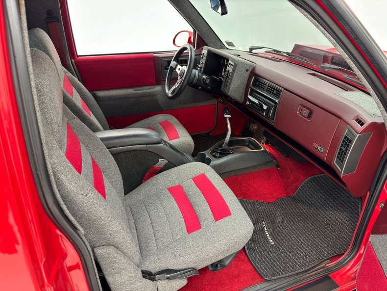 Chevrolet-S-10-1989-Bright-Red-Red-31