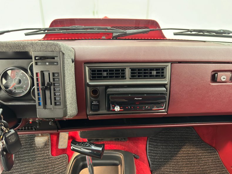 Chevrolet-S-10-1989-Bright-Red-Red-36