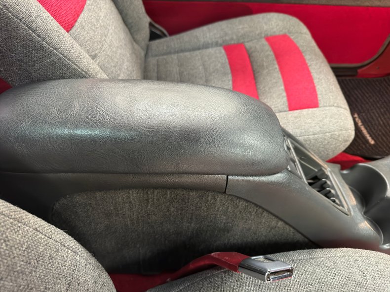 Chevrolet-S-10-1989-Bright-Red-Red-39