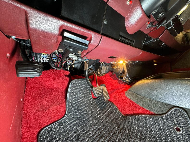 Chevrolet-S-10-1989-Bright-Red-Red-40