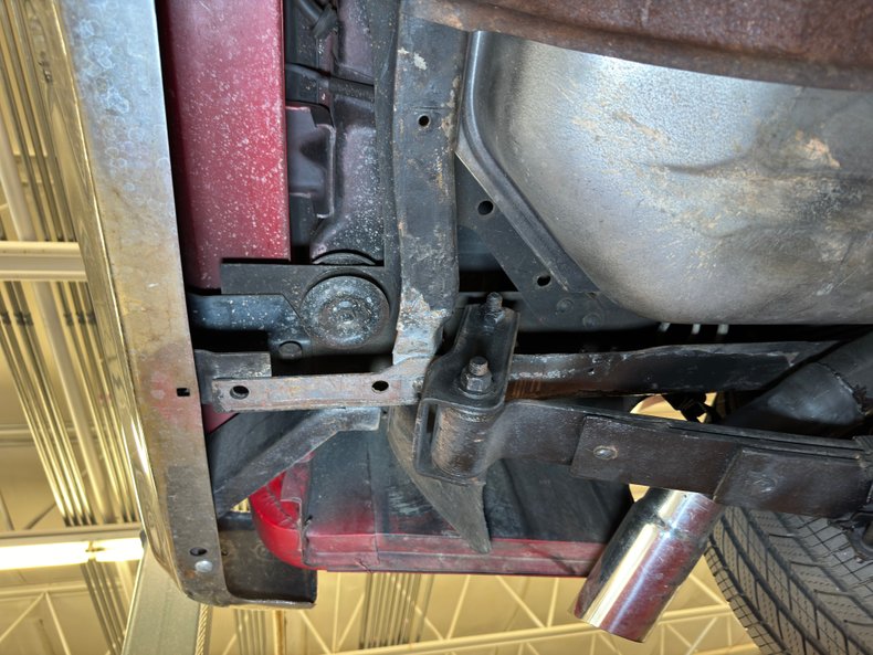 Chevrolet-S-10-1989-Bright-Red-Red-44