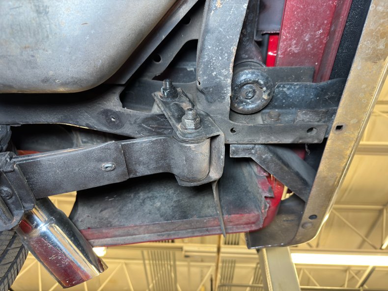 Chevrolet-S-10-1989-Bright-Red-Red-45