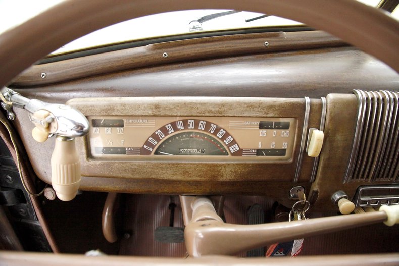 Chevrolet-Special-deluxe-1940-Black-Saddle-27