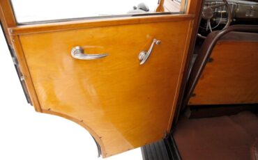 Chevrolet-Special-deluxe-1940-Black-Saddle-7