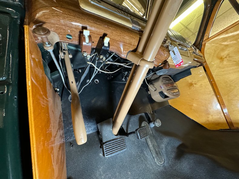 Chevrolet-Special-deluxe-1940-Ridge-Green-Metallic-Black-44