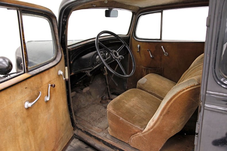 Chevrolet-Standard-1934-Black-Tan-22