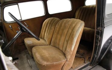 Chevrolet-Standard-1934-Black-Tan-23