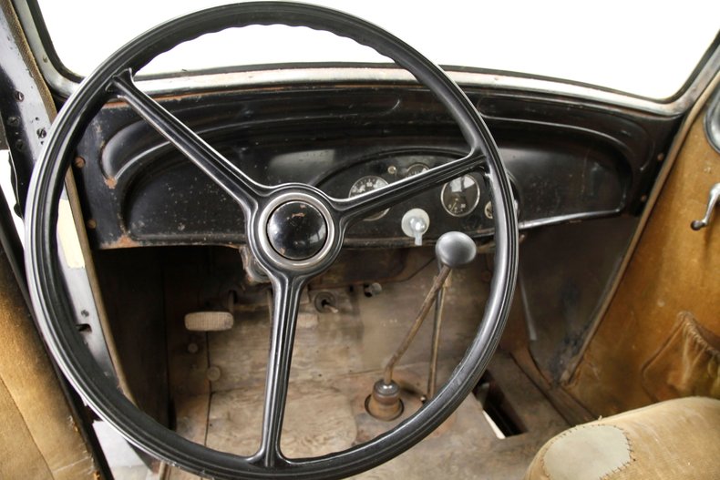 Chevrolet-Standard-1934-Black-Tan-24