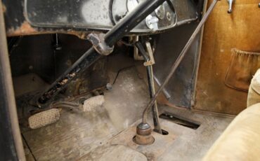 Chevrolet-Standard-1934-Black-Tan-26