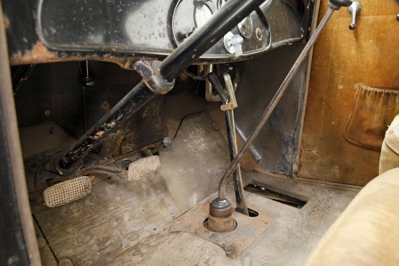 Chevrolet-Standard-1934-Black-Tan-26