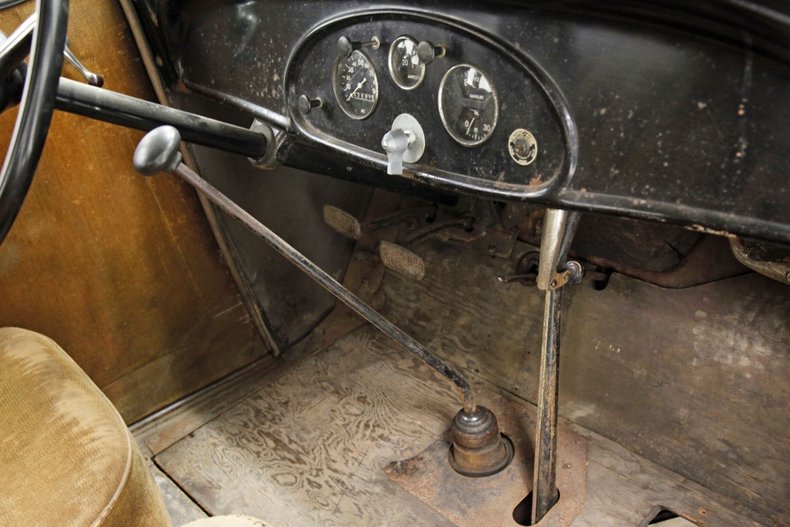 Chevrolet-Standard-1934-Black-Tan-27