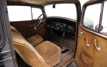 Chevrolet-Standard-1934-Black-Tan-32