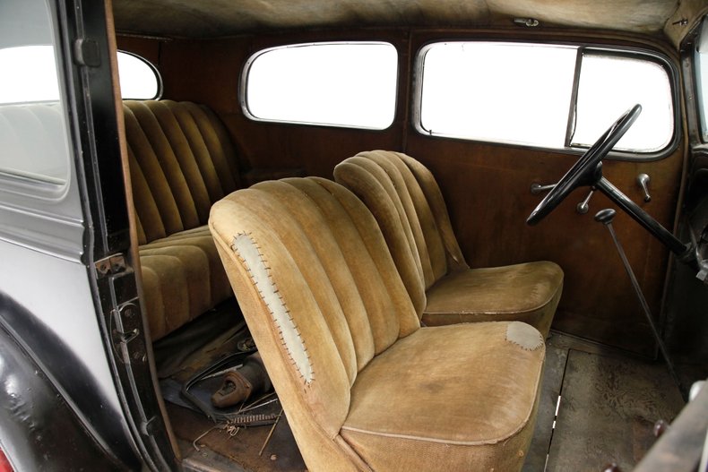 Chevrolet-Standard-1934-Black-Tan-33