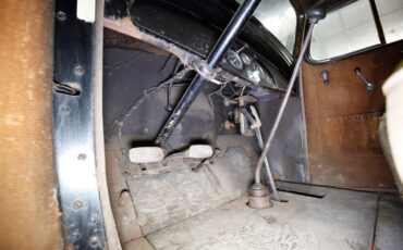 Chevrolet-Standard-1934-Black-Tan-46