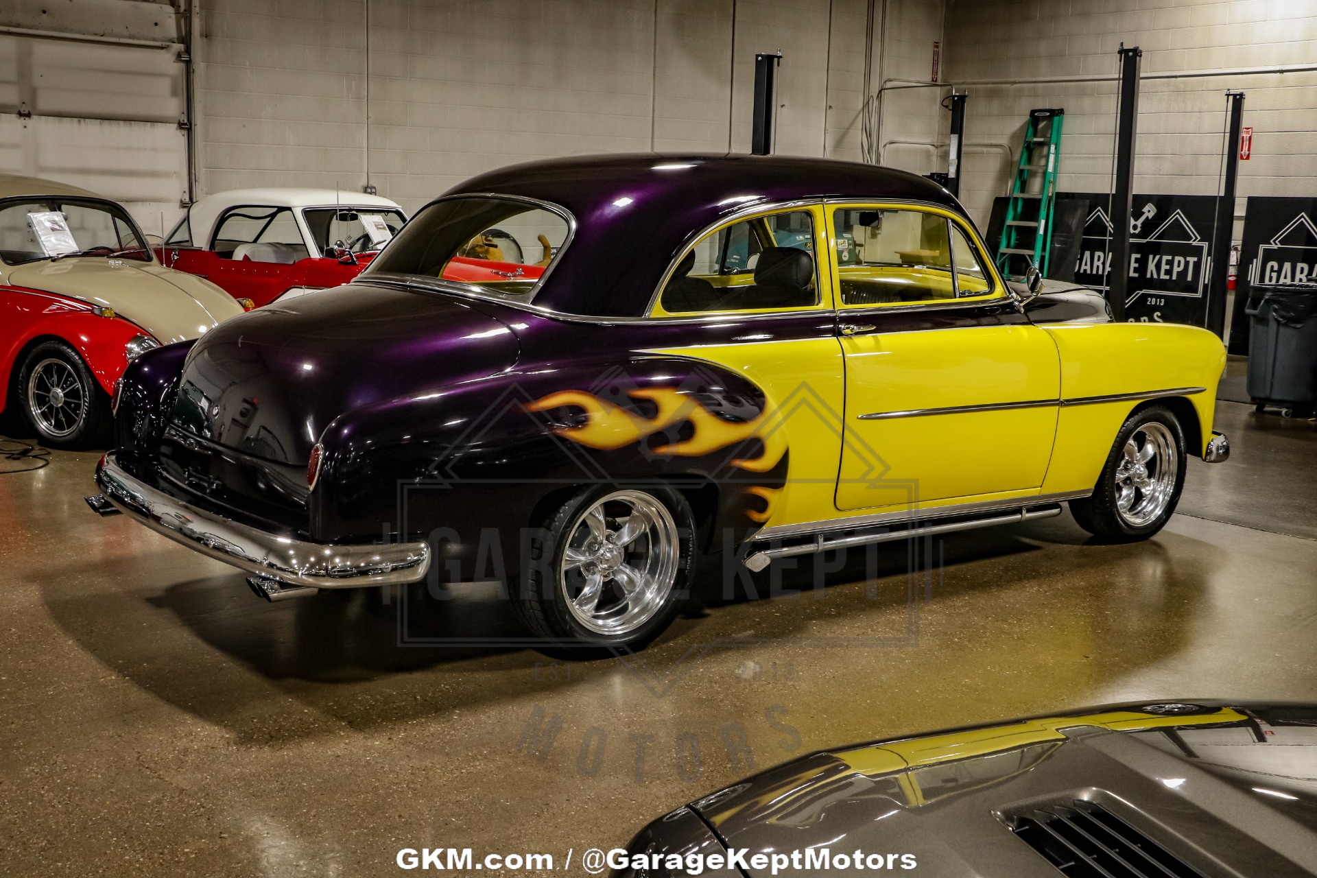 Chevrolet-Styleline-1952-Yellow-Black-12