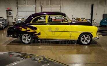 Chevrolet-Styleline-1952-Yellow-Black-4